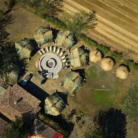 La Colibe, Catun Arhaic Ecologic Кемпинг *