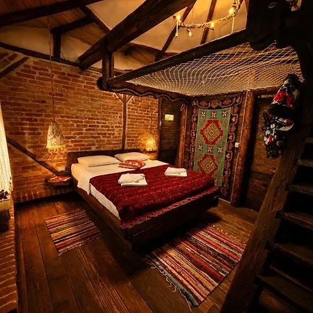 Кемпинг La Colibe, Catun Arhaic Ecologic