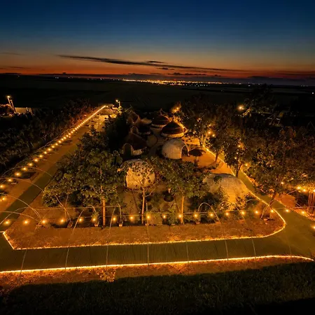 Кемпинг La Colibe, Catun Arhaic Ecologic