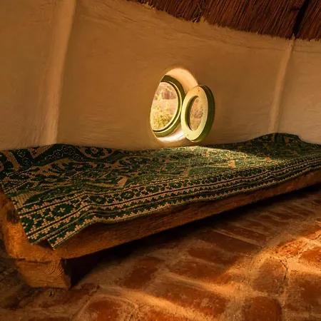 La Colibe, Catun Arhaic Ecologic Кемпинг