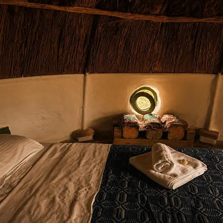 La Colibe, Catun Arhaic Ecologic Кемпинг *
