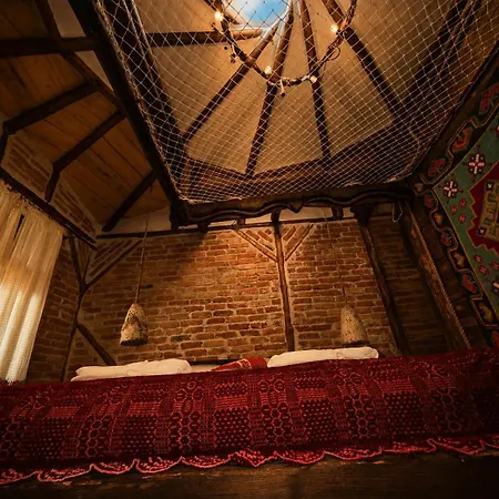 キャンプ場 La Colibe, Catun Arhaic Ecologic コルブ