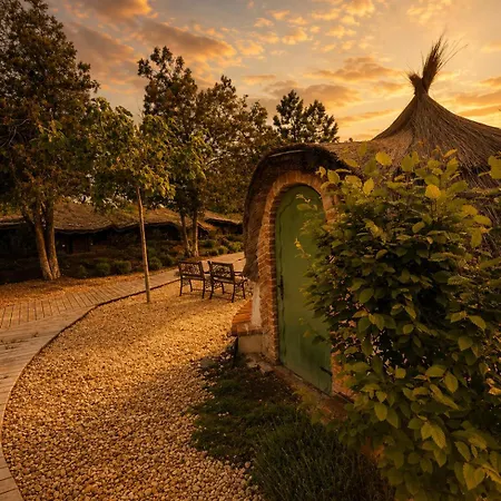 La Colibe, Catun Arhaic Ecologic キャンプ場 *